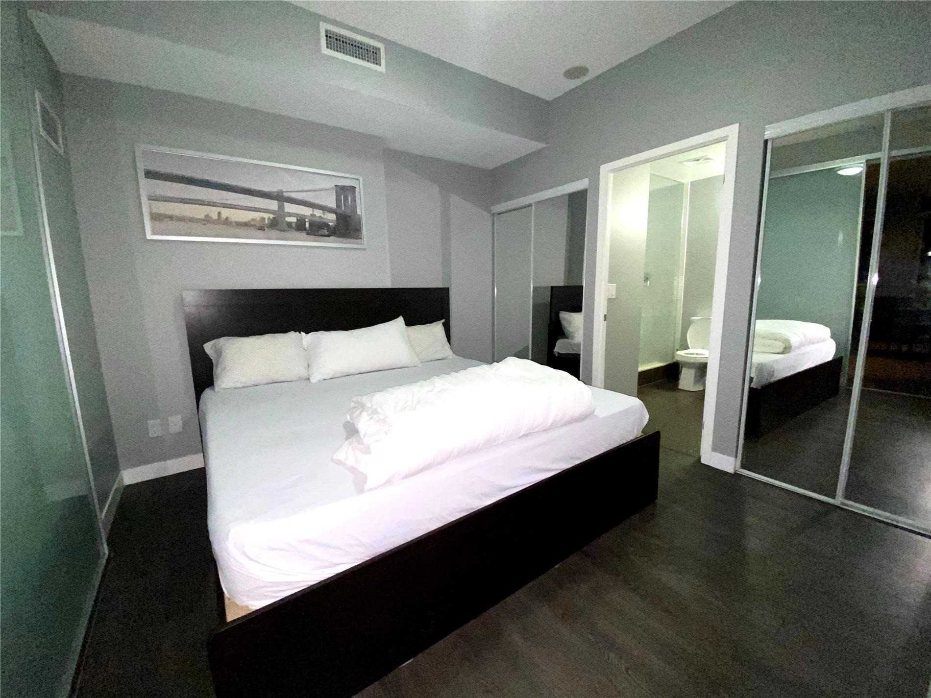 2055 Danforth Ave, #307
