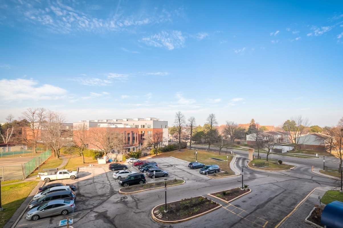 2050 Bridletowne Circ, #408