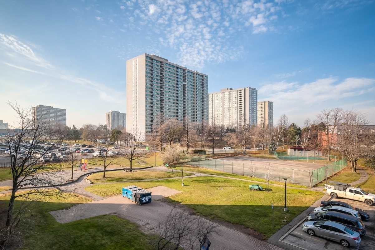 2050 Bridletowne Circ, #408