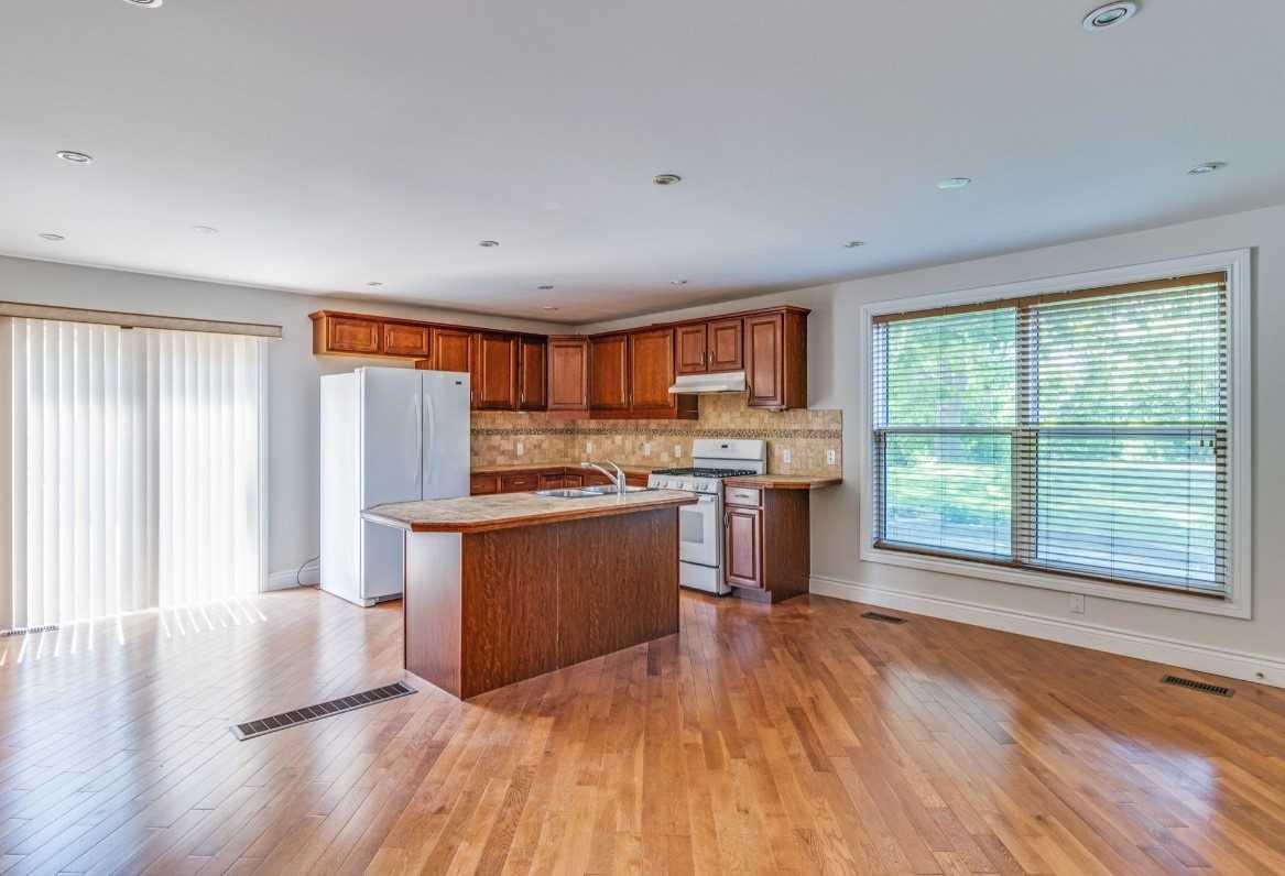 26 Whiting Ave, #Main
