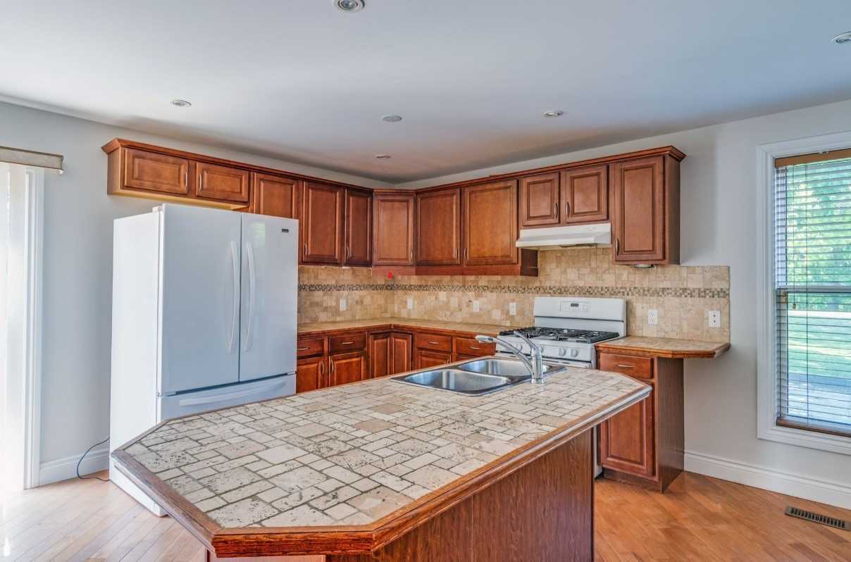 26 Whiting Ave, #Main