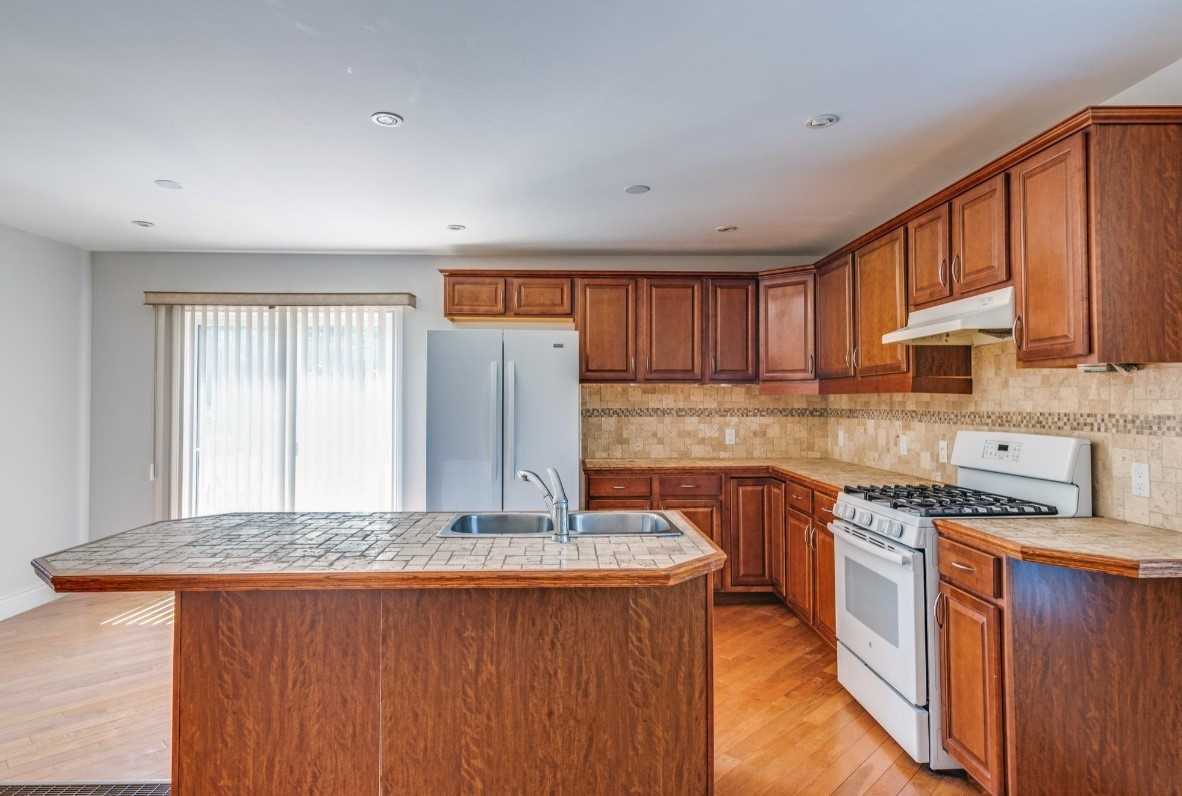 26 Whiting Ave, #Main