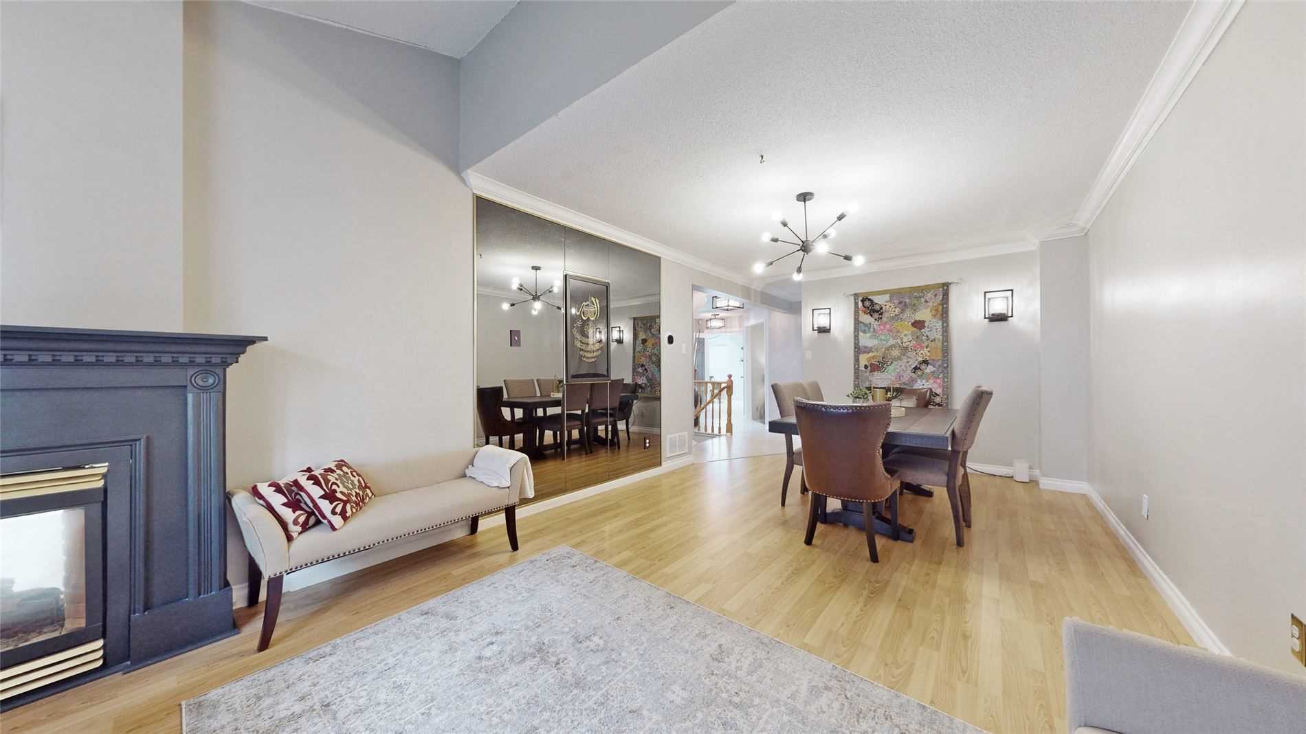 35 Davies Crescent