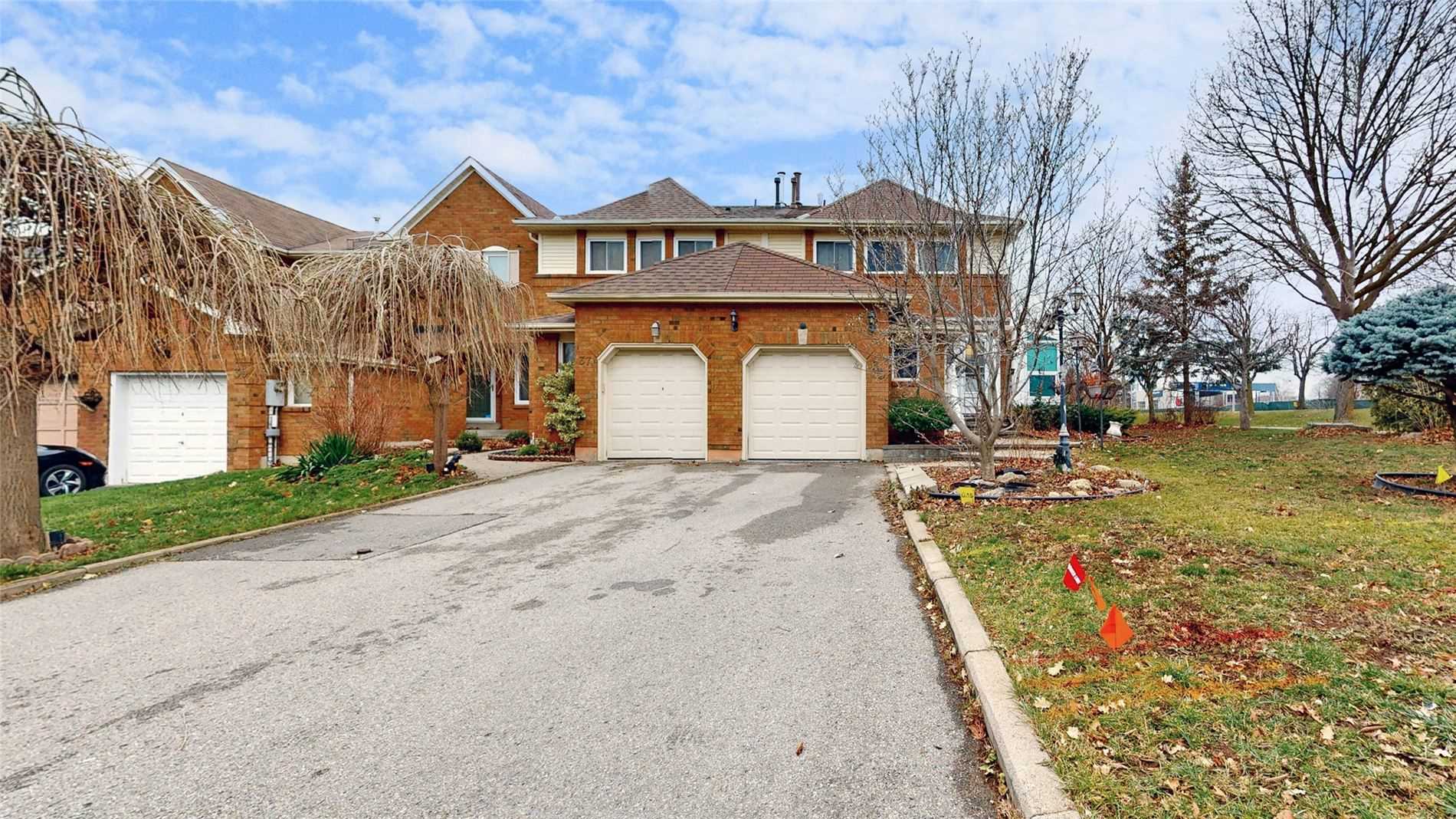 35 Davies Crescent