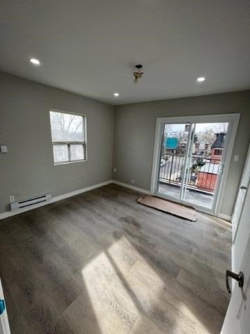 850 Carlaw Avenue, #3rd Flr