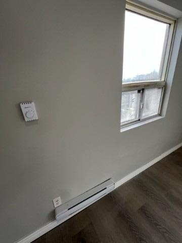 850 Carlaw Avenue, #3rd Flr