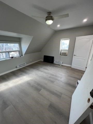 850 Carlaw Avenue, #3rd Flr