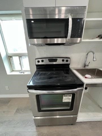 850 Carlaw Avenue, #3rd Flr