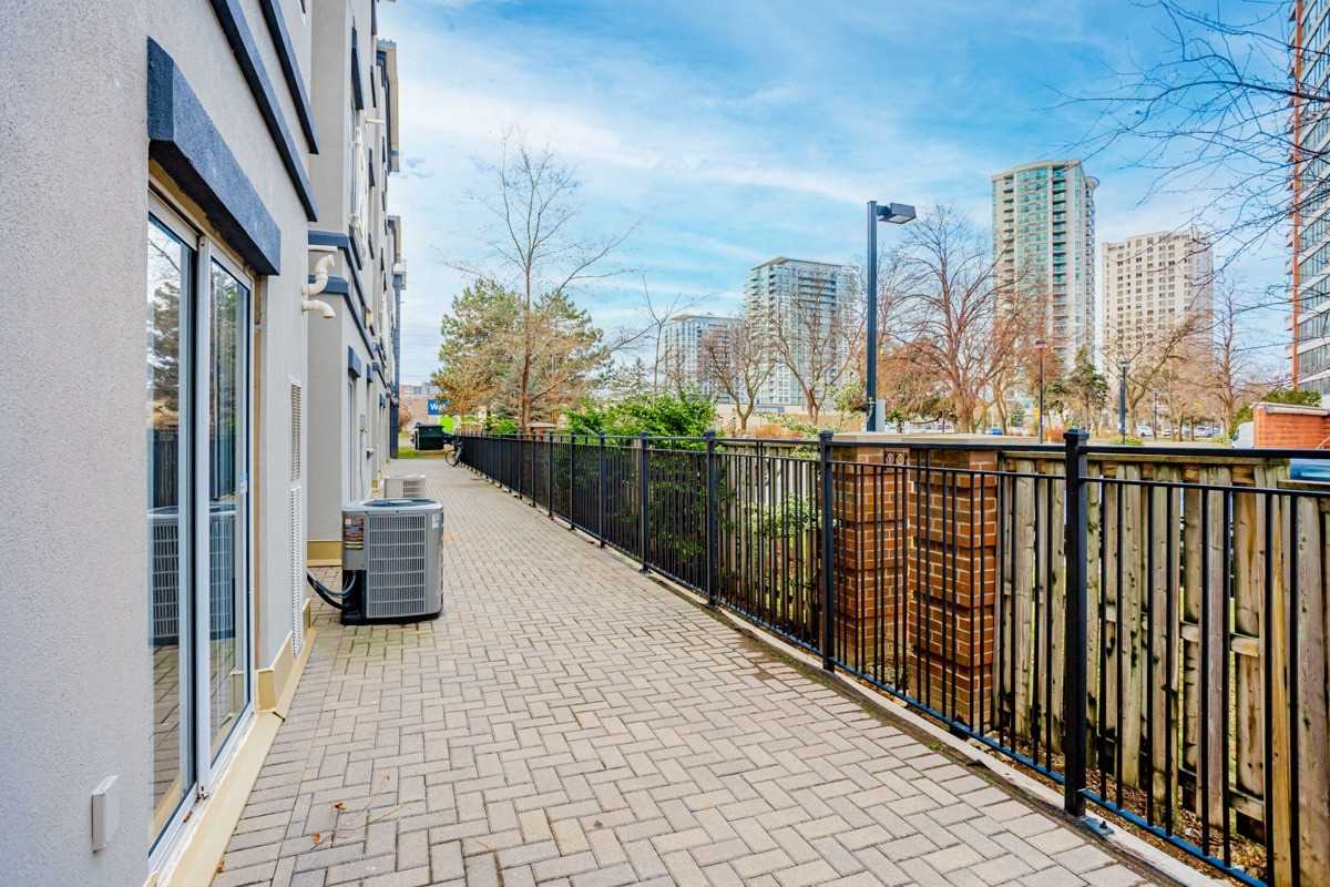 2351 Kennedy Rd, #118