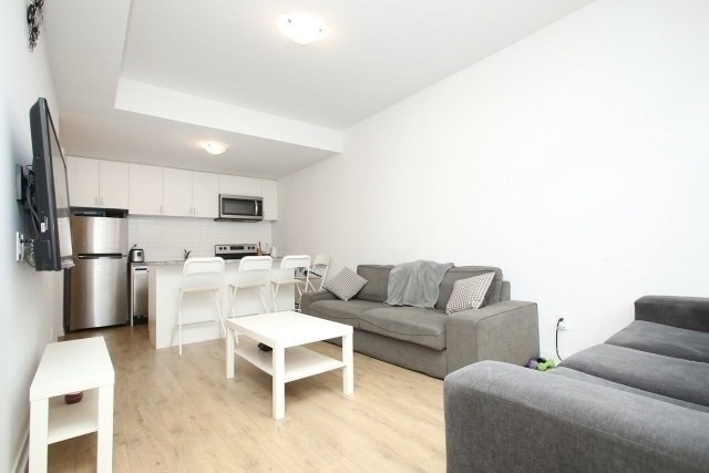 1740 Simcoe St N, #40