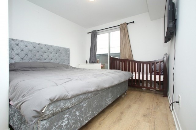 1740 Simcoe St N, #40