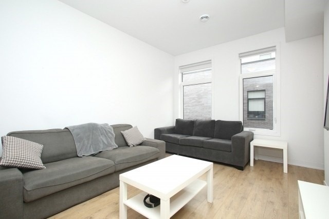 1740 Simcoe St N, #40