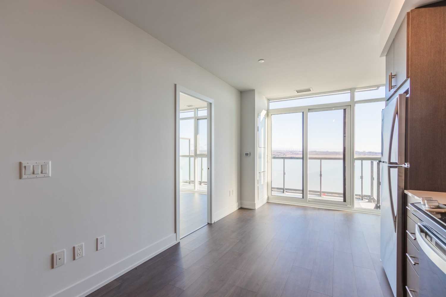2550 Simcoe St N, #1709