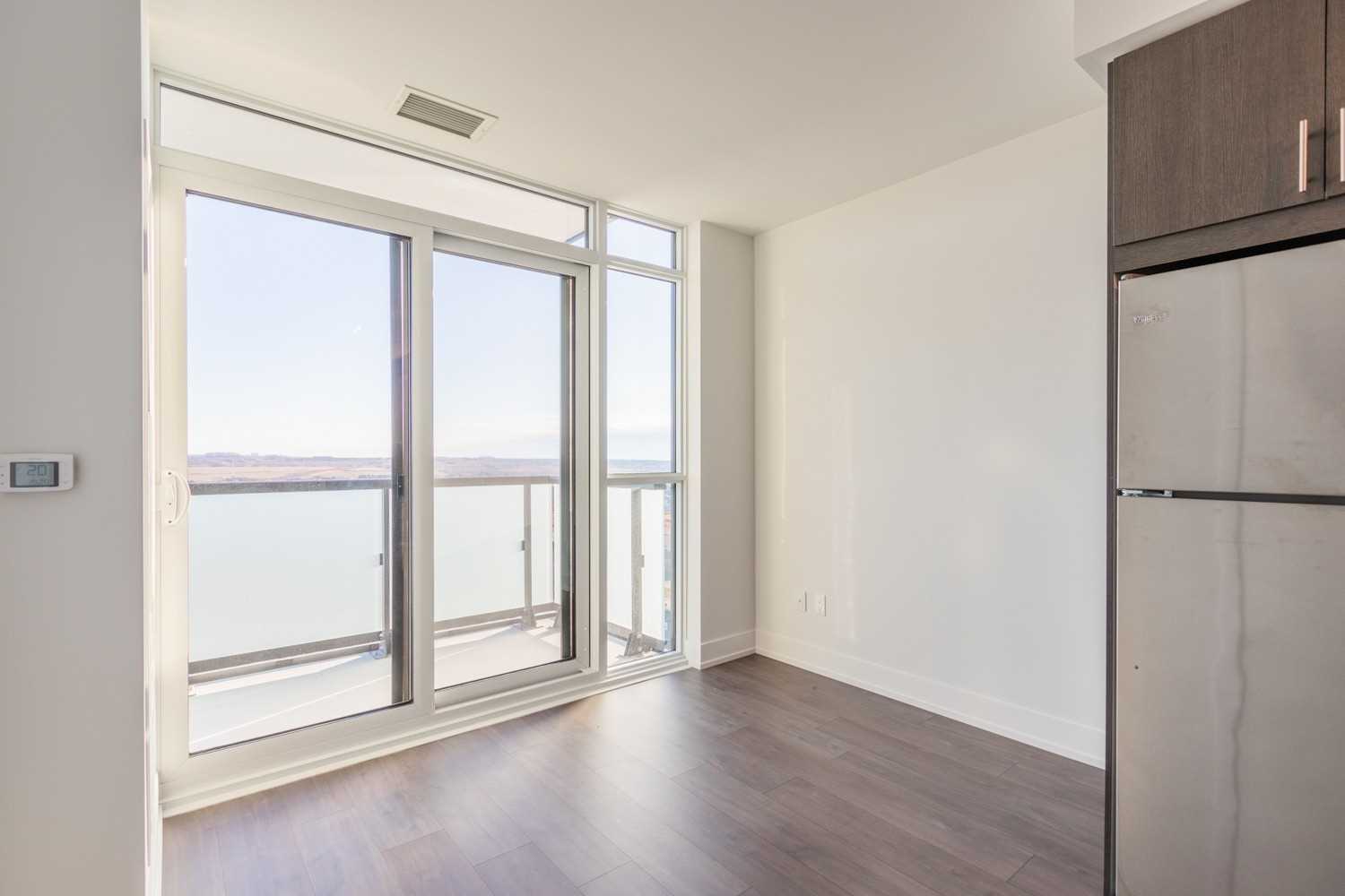 2550 Simcoe St N, #1709