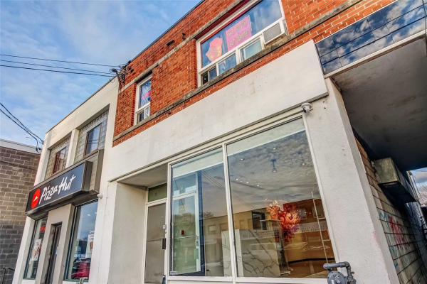 979 Coxwell Ave, Toronto