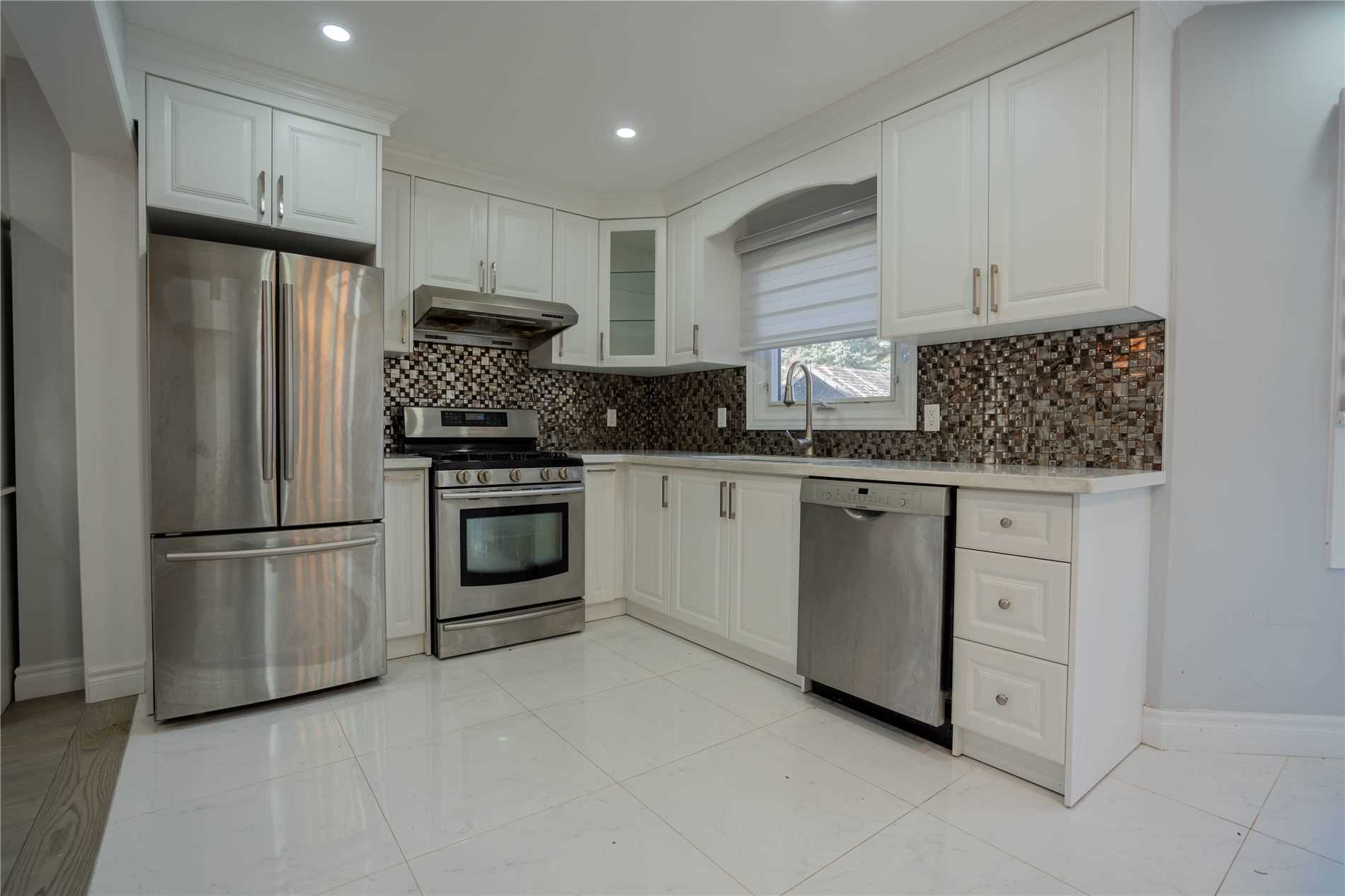 46 Willowbrook Dr