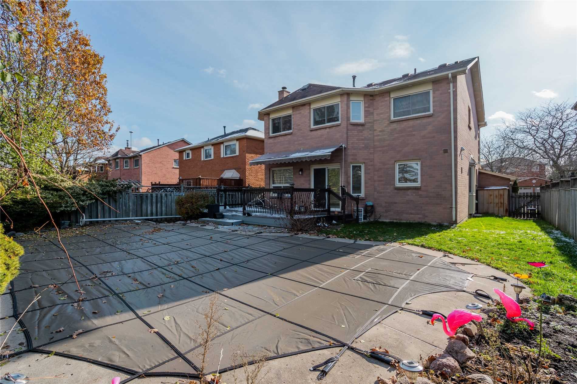 46 Willowbrook Dr