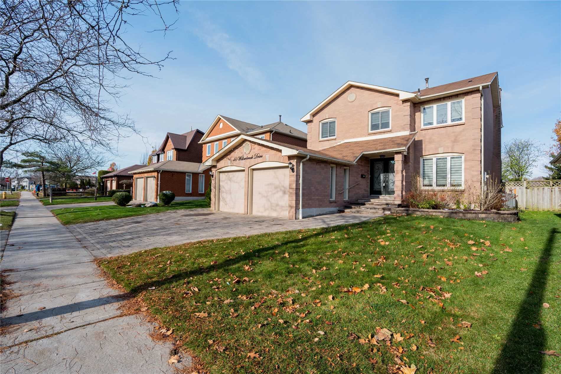 46 Willowbrook Dr