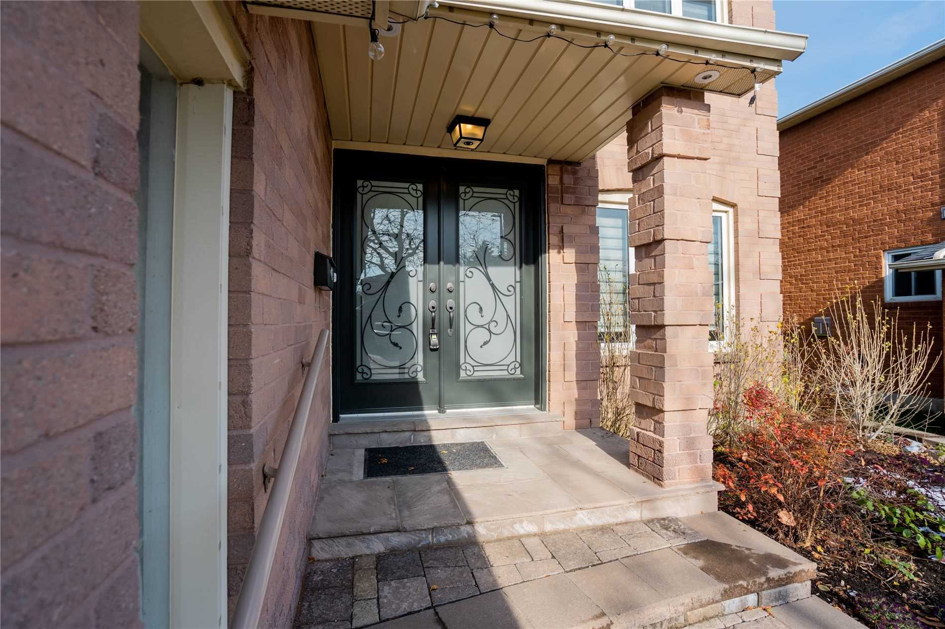 46 Willowbrook Dr
