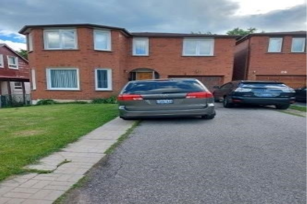 22 Reidmount Ave, Toronto