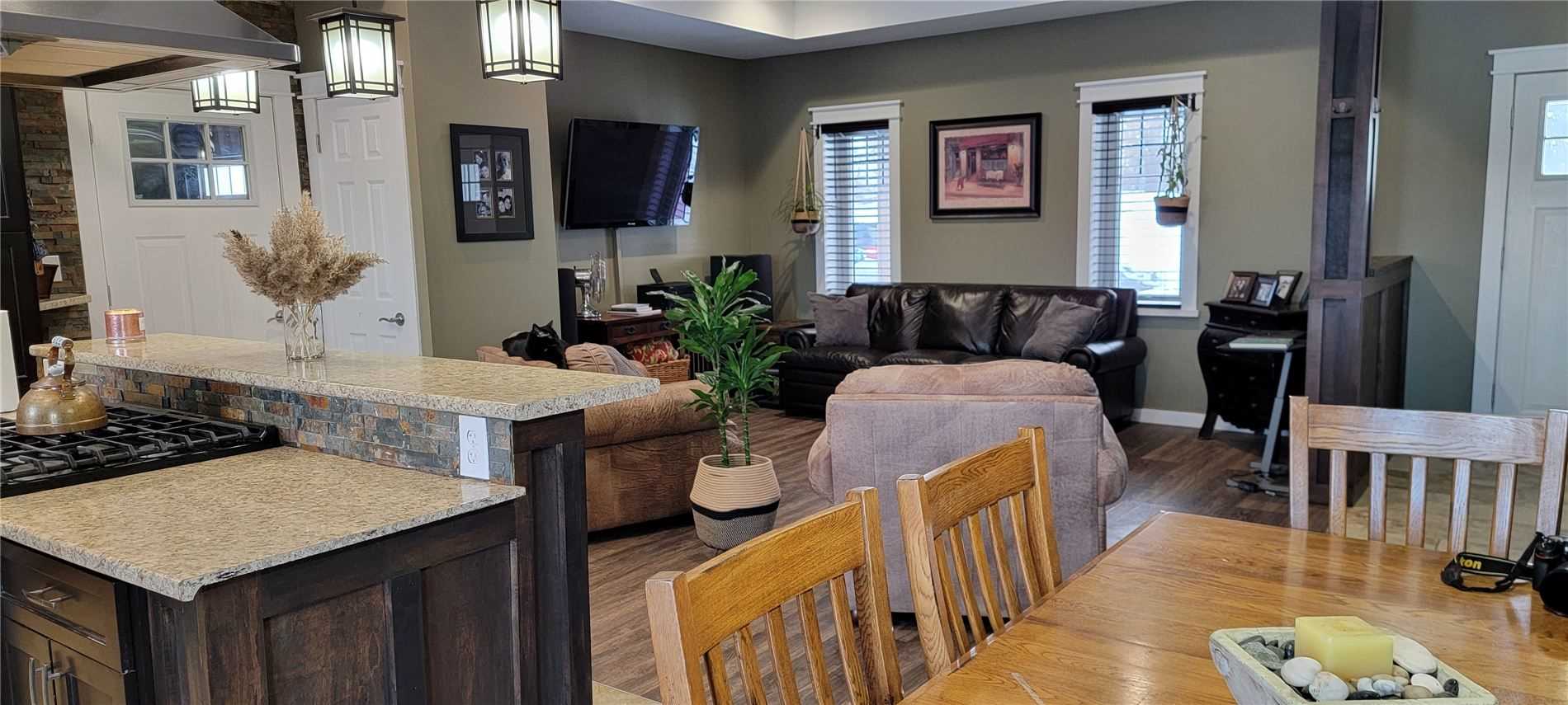 Listing E5853432 - Large Photo # 6