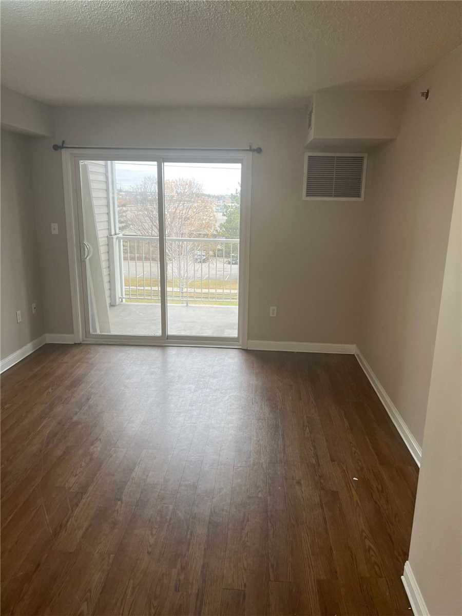 5225 Finch Ave E, #408