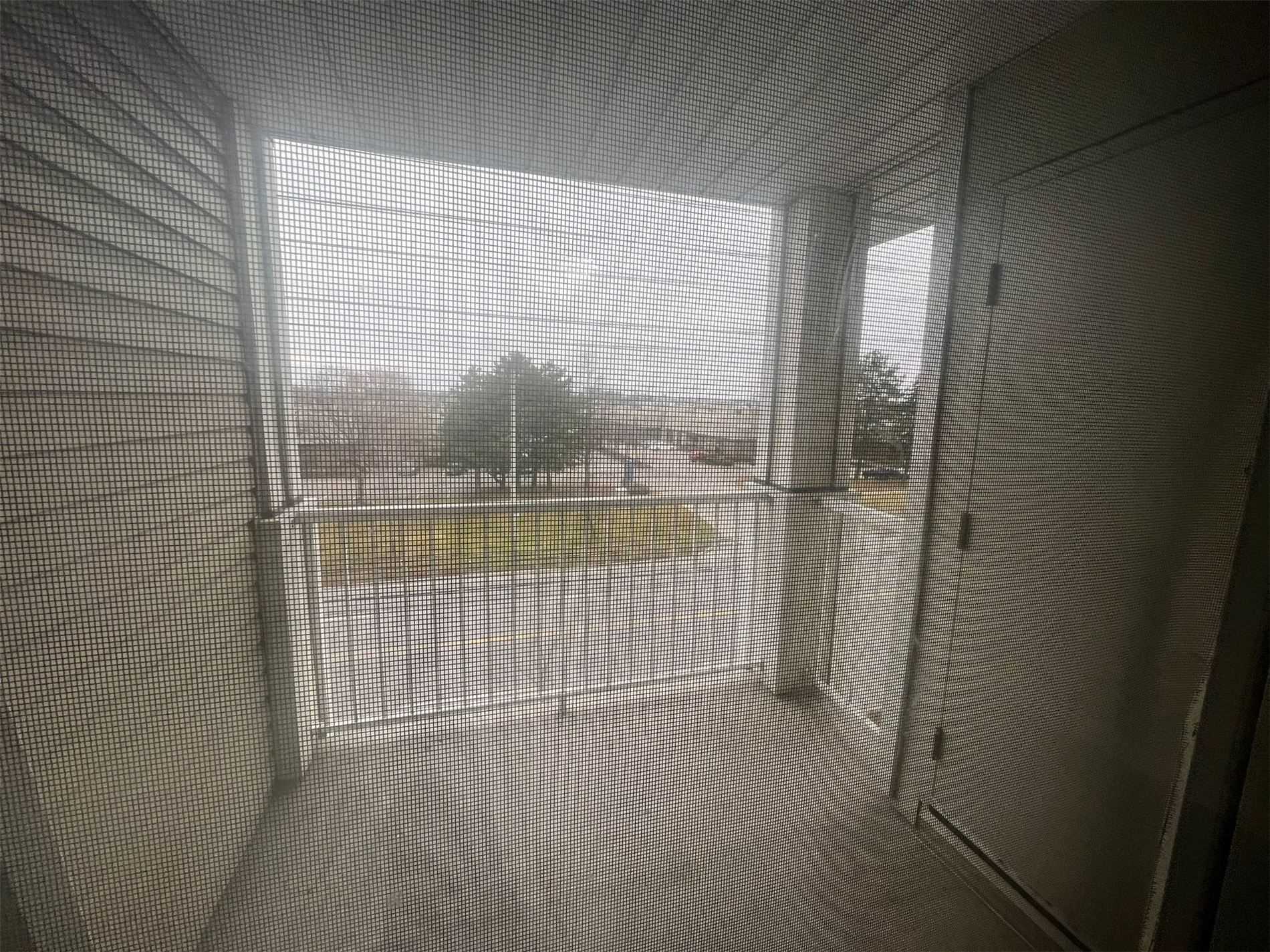 5225 Finch Ave E, #408
