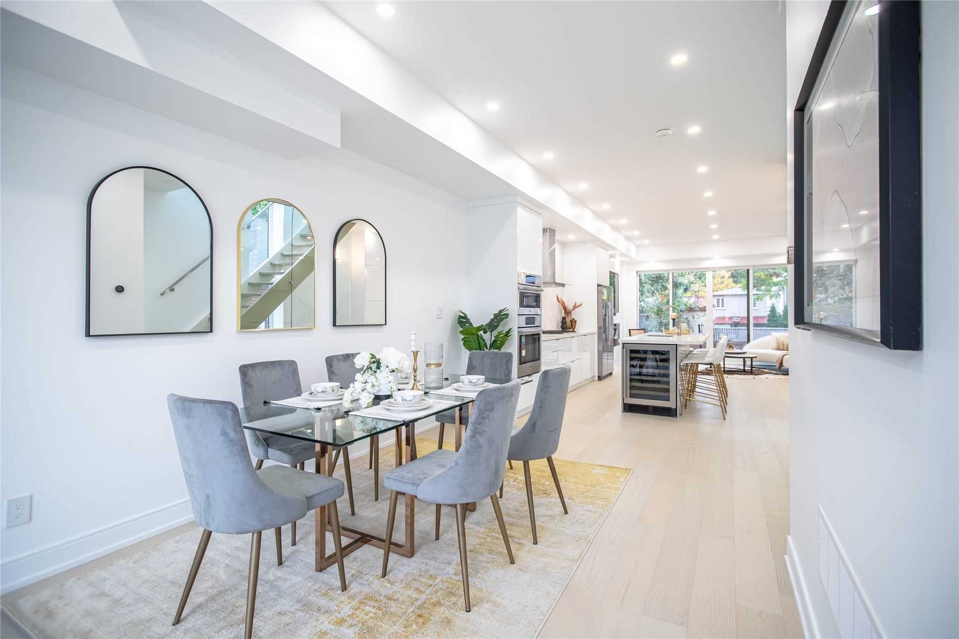 168 Oak Park Ave