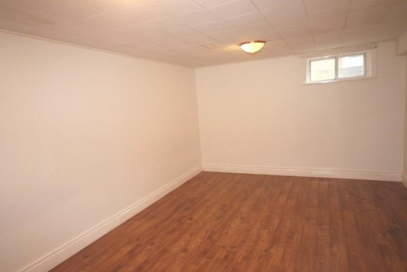 64 Admiral Rd