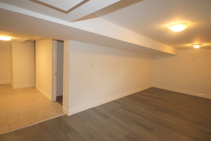 64 Admiral Rd
