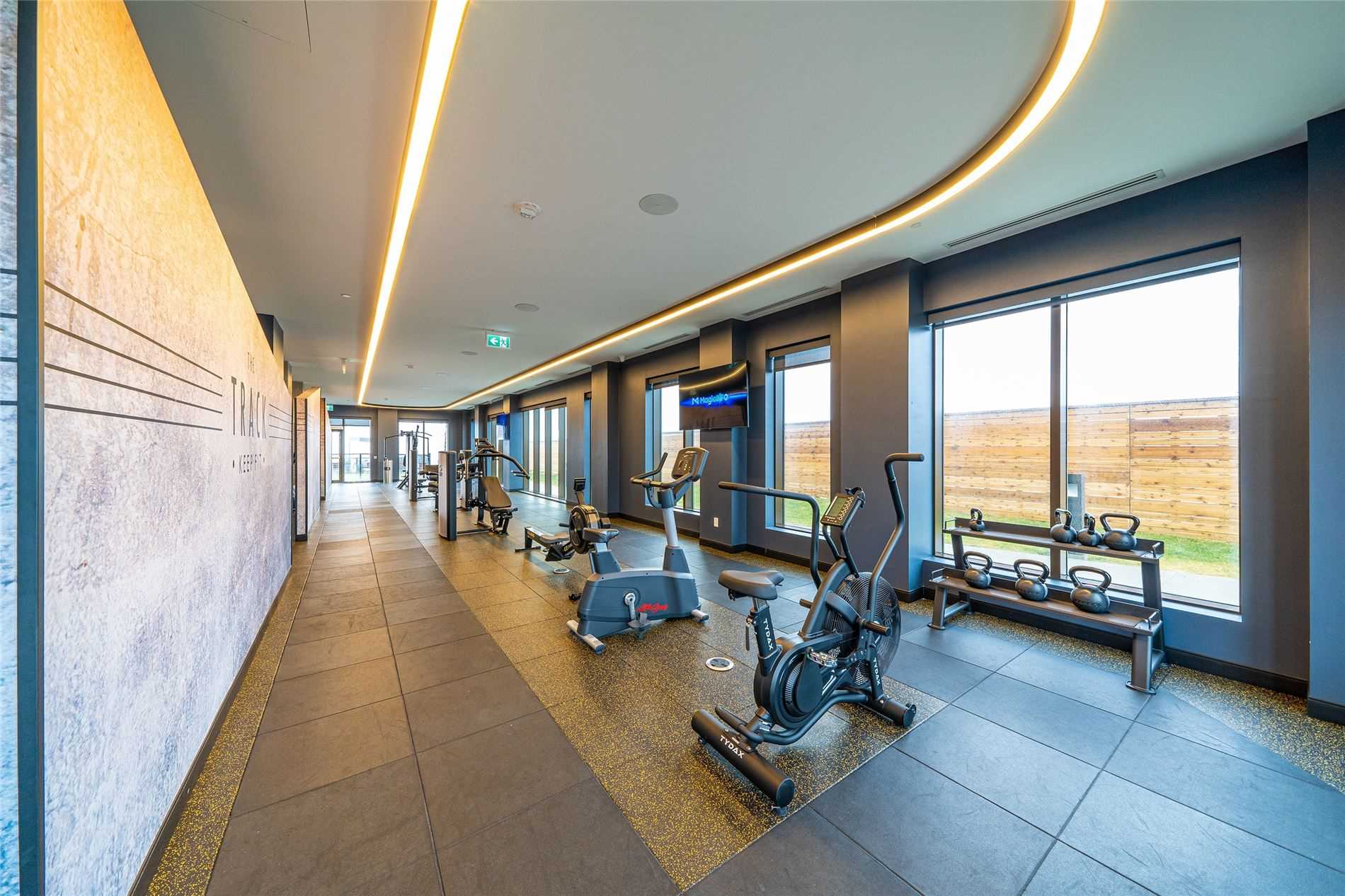 2550 Simcoe St N, #2114