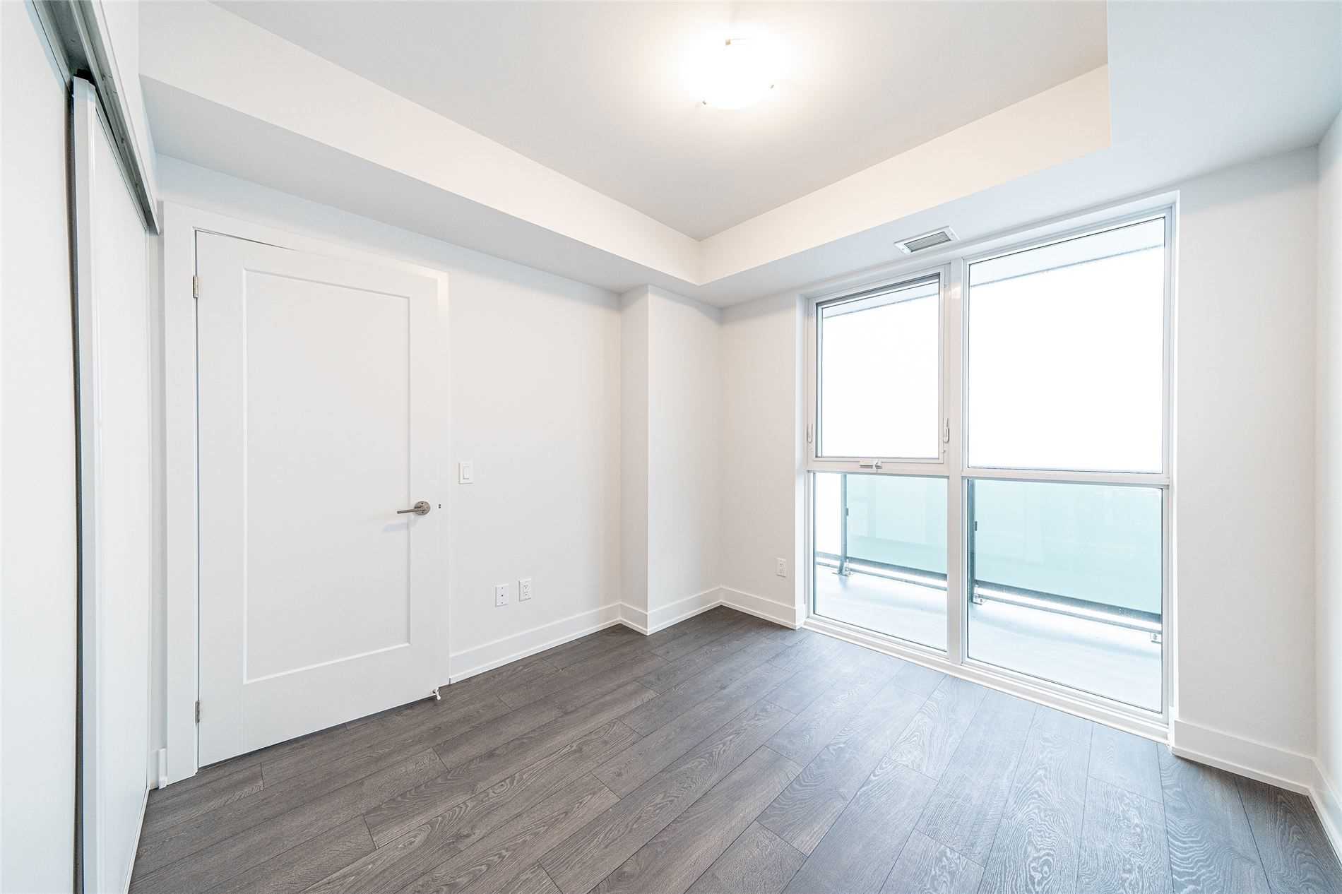 2550 Simcoe St N, #2114