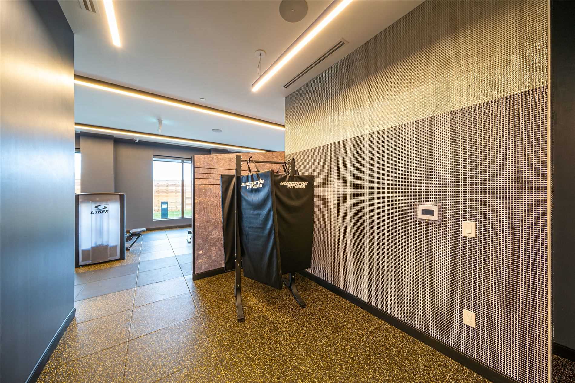2550 Simcoe St N, #2114