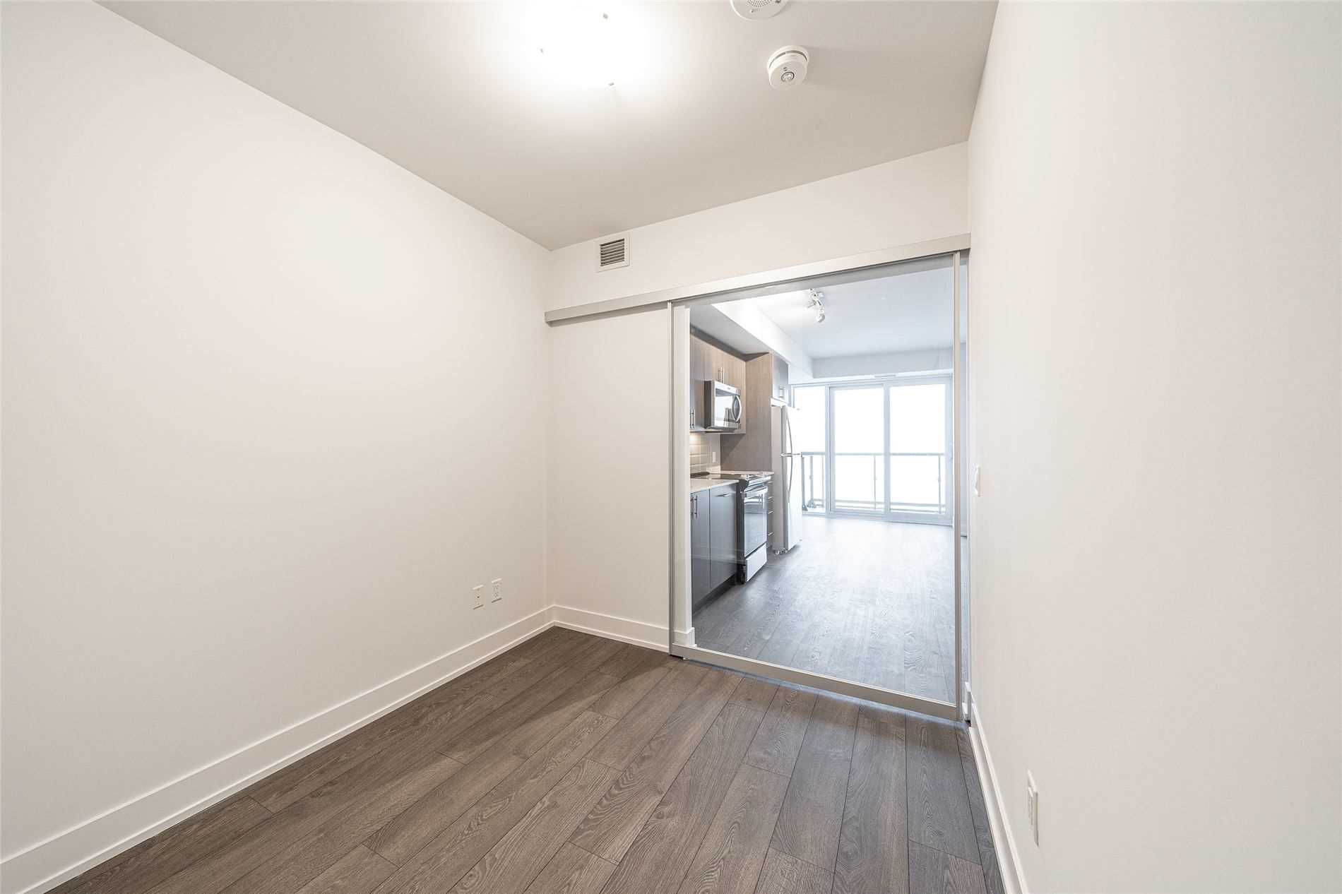 2550 Simcoe St N, #2114