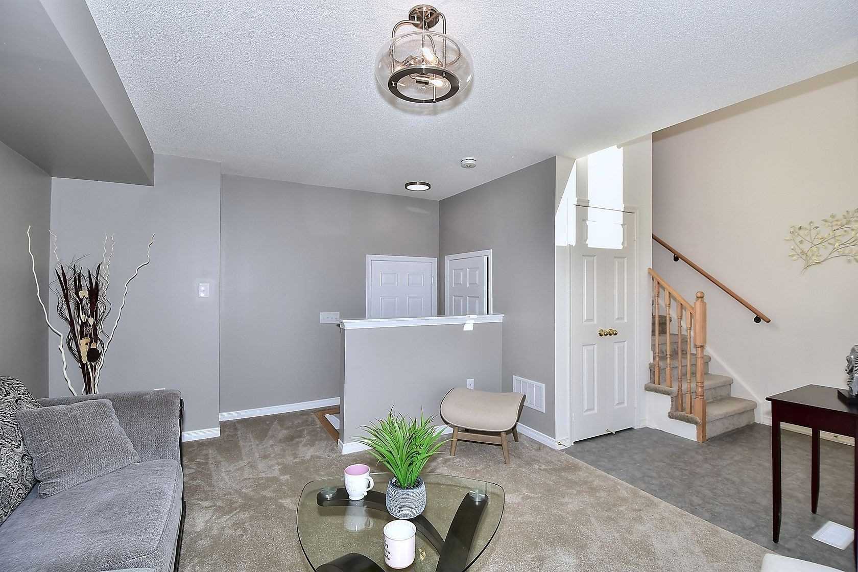 13 Devineridge Ave