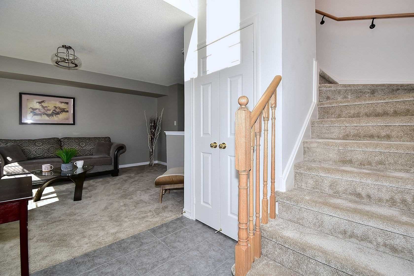 13 Devineridge Ave