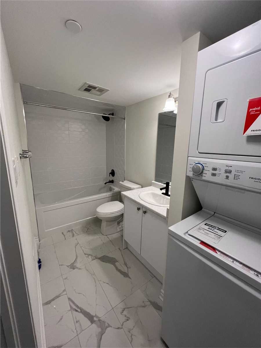 2787 Eglinton Ave E, #3007