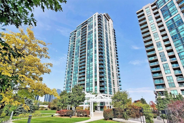 88 Grangeway Ave, Toronto