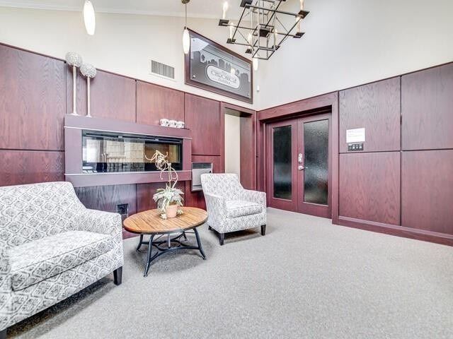 173 Brock St N, #205