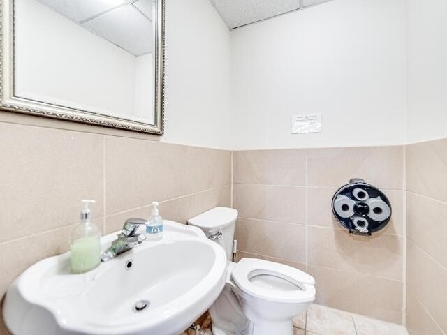 173 Brock St N, #205