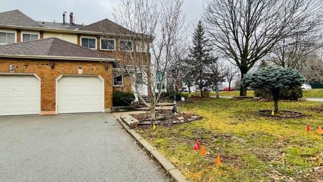 35 Davies Crescent