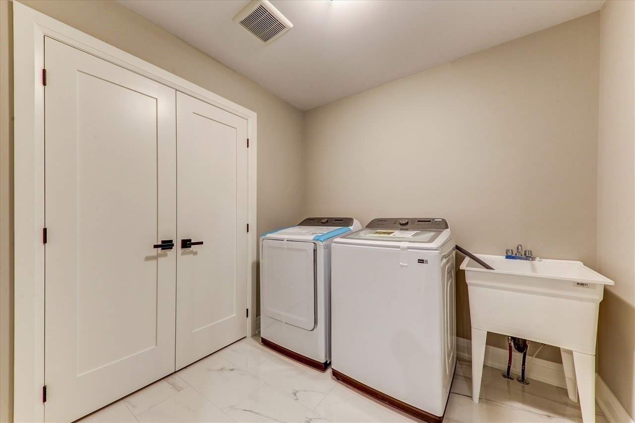 Listing E5863531 - Large Photo # 35