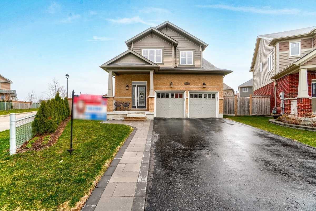 161 Blackwell Crescent
