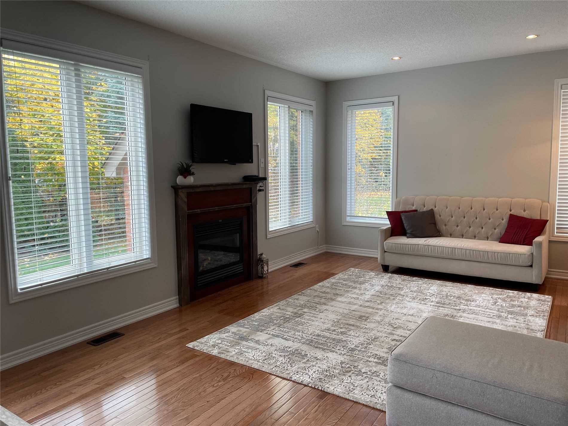 191 Woodbine Avenue