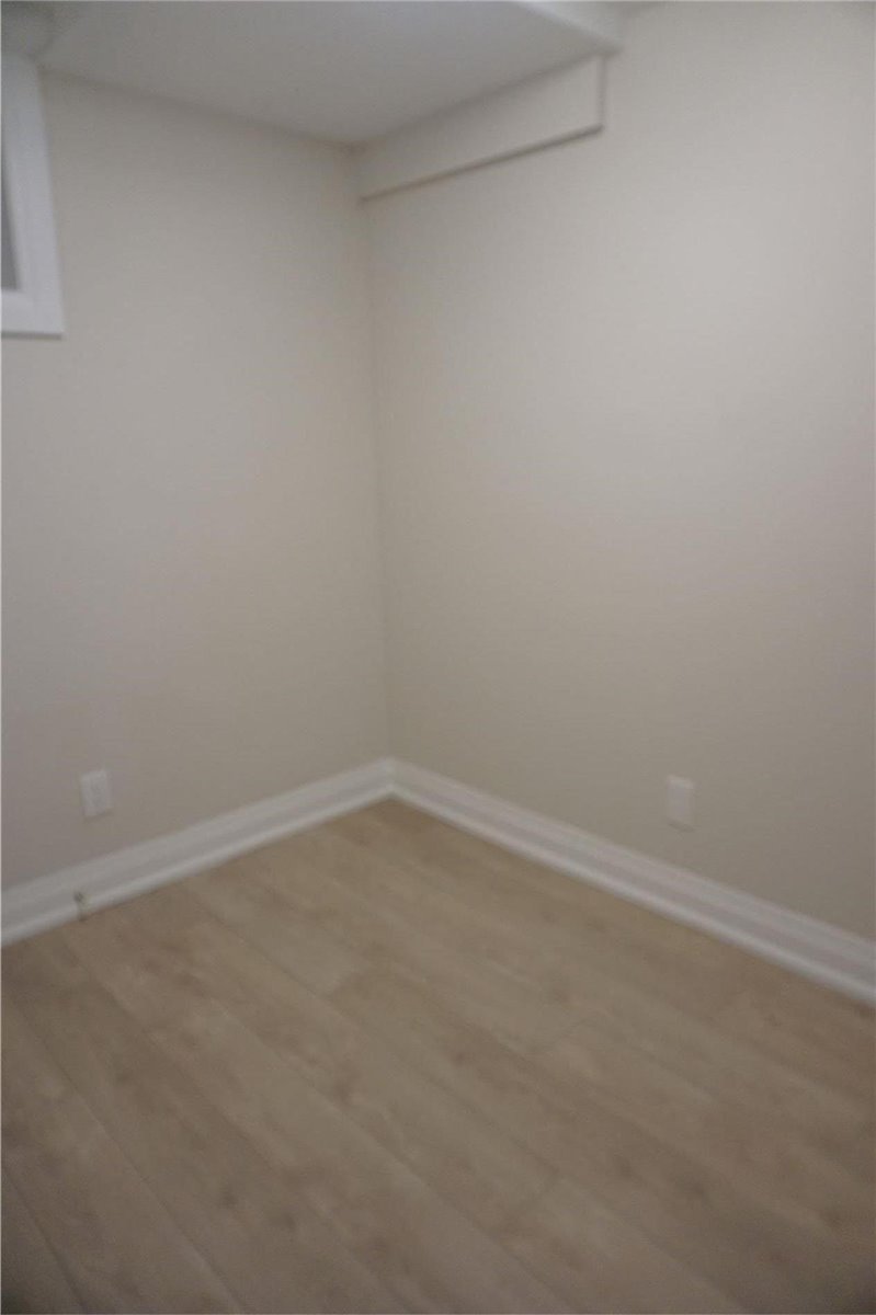77 Cromwell Avenue, #Lower