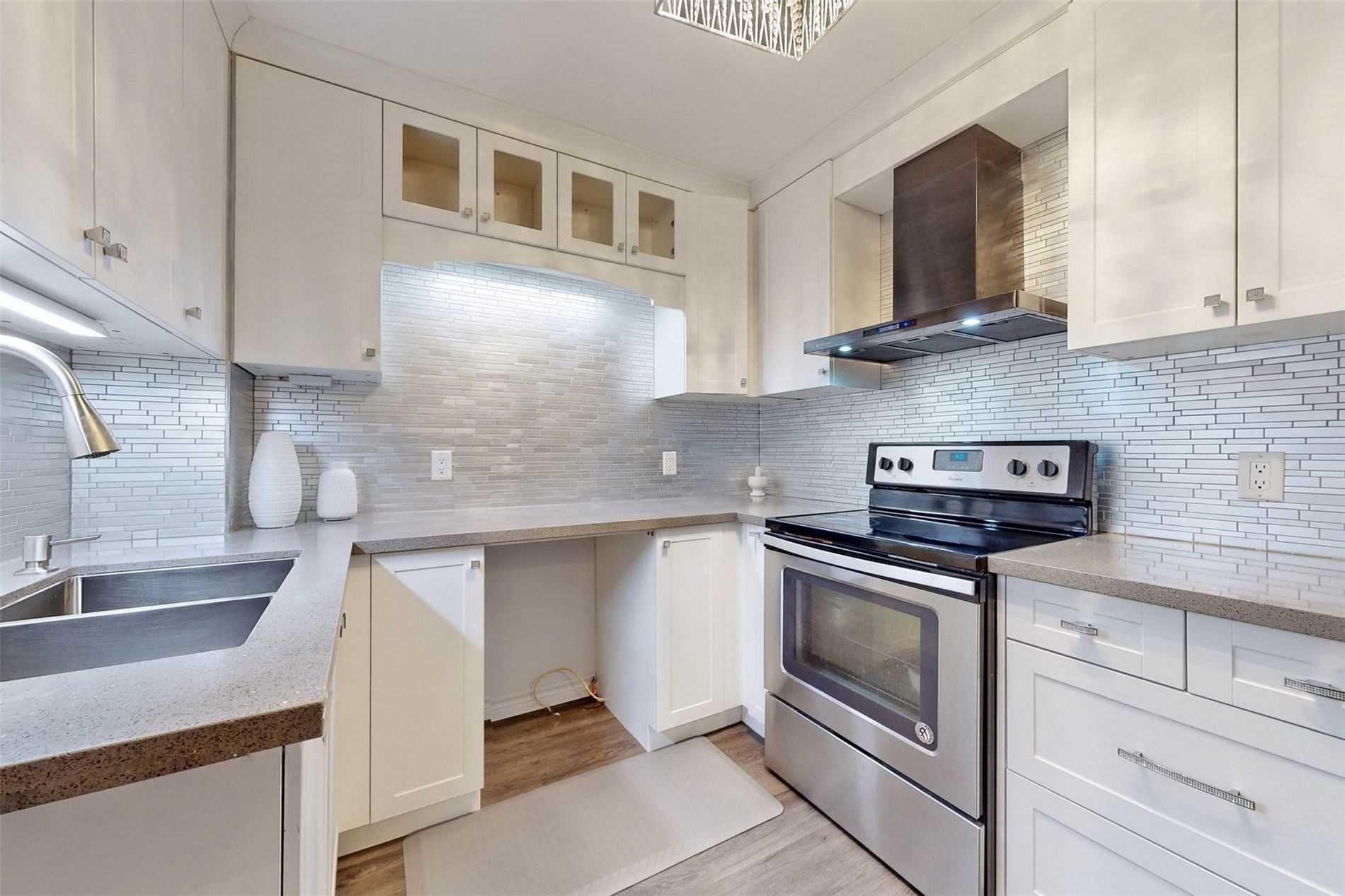 22 Renfield Crescent