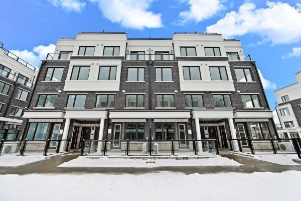 1711 Pure Spring Blvd, Pickering