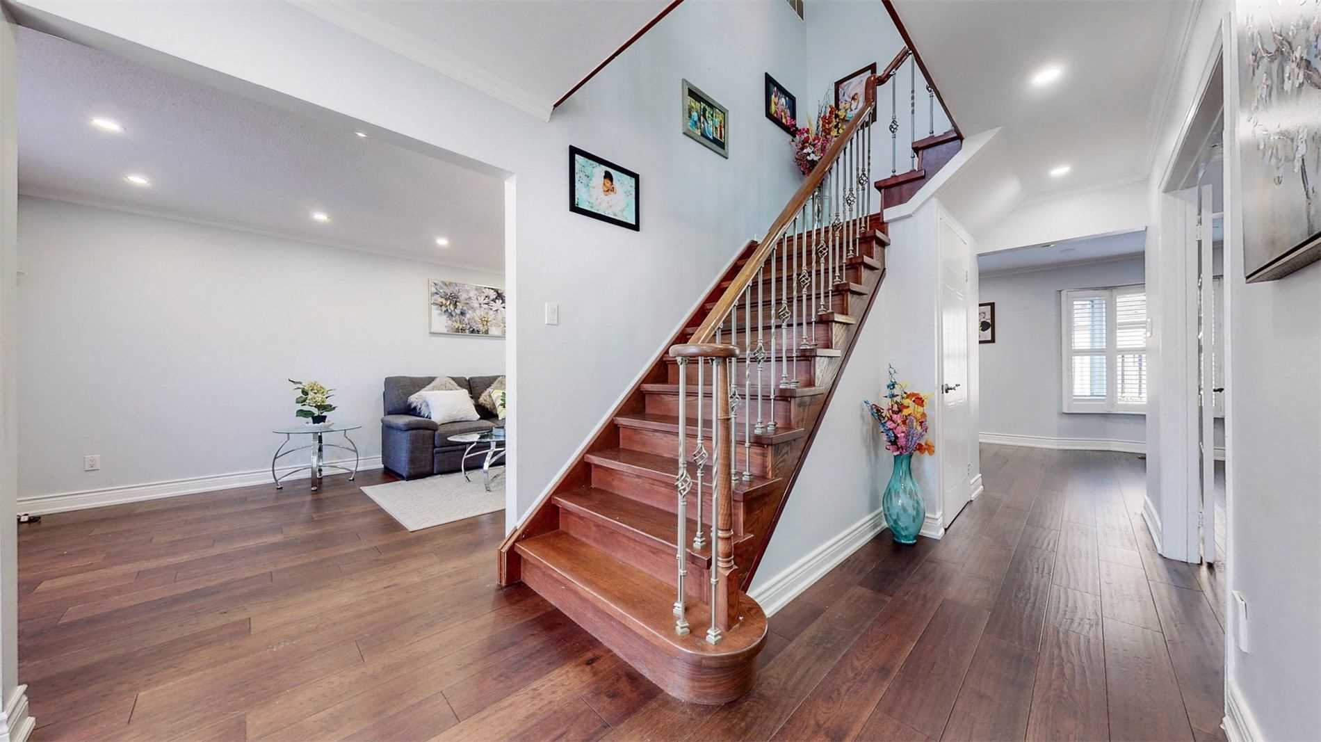 Listing E5869912 - Large Photo # 3