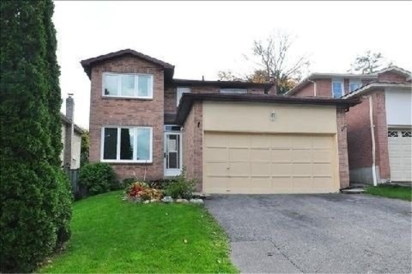 9 Chadwick Dr, Ajax