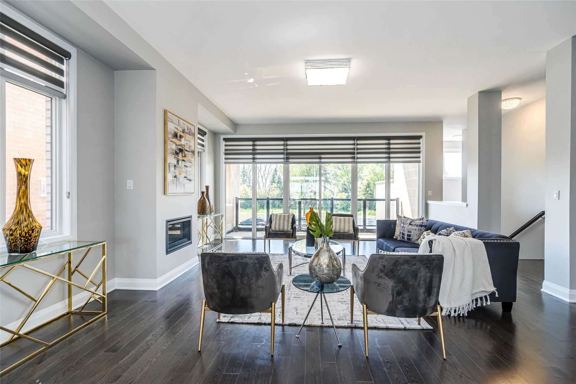 215 Port Darlington Rd